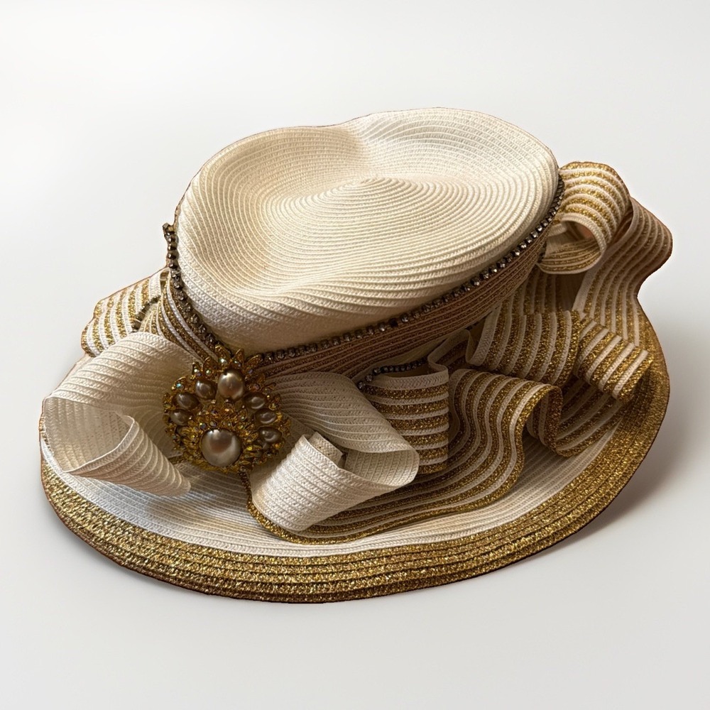 Brenda Raites Bolling Fascinator Derby Hat White Gold Ribbon